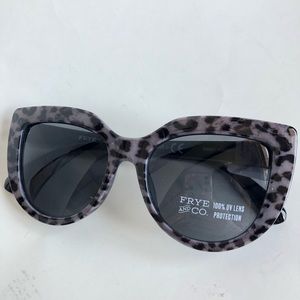 FRYE & CO Cat shaped animal print sunglasses